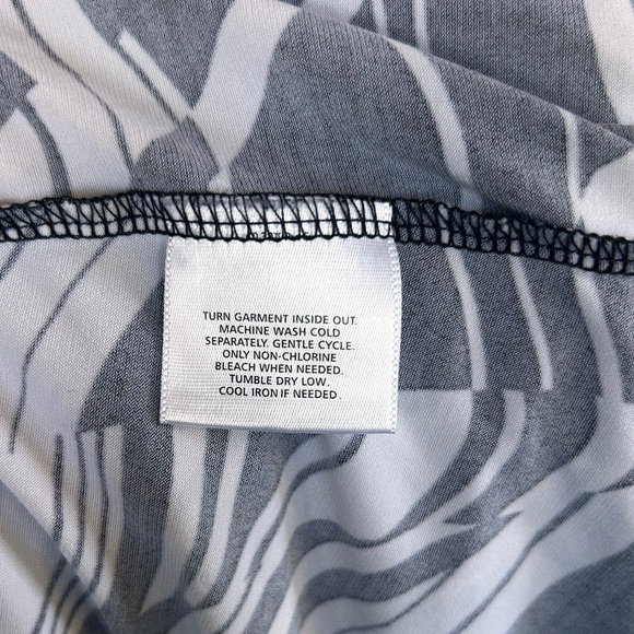 Apostrophe black and white stretch tie back shirt size XL - Picture 5 of 16